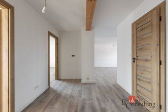 Prodej, byty/3+kk, 83 m2, 9. května 836, 66453 Újezd u Brna,