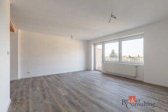 Prodej, byty/3+kk, 83 m2, 9. května 836, 66453 Újezd u Brna,