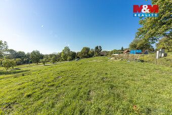 We offer for sale an attractive building plot of 116 sqm in a quiet part of the village of Krasoňovice.