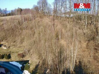 We offer for sale a plot of land measuring 3087 m² in a quiet part of Šumperk