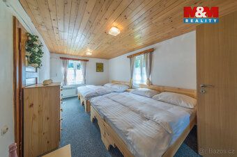 Nabízíme k pronájmu jedinečnou dřevěnou chalupu v srdci CHKO