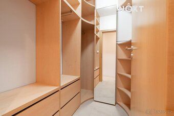 Exkluzivní 2+kk s balkonem, garážovým stáním a designovým in