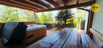 We offer for sale a beautiful cottage in the picturesque village of Široká Niva