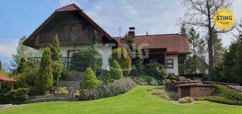 We offer for sale a beautiful cottage in the picturesque village of Široká Niva