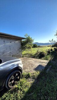 For sale flat land of regular shape with total area of 1452m².