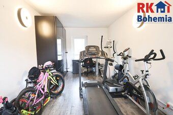 Prodej RD 5kk 184m2, garáž, Újezd nad Lesy, ul. Lutínská, ba
