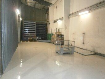 We offer for rent warehouse and office space of various sizes (from 10 m² up to 5077 m²).