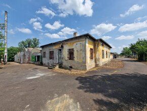 Nabízím k prodeji průmyslový areál o celkové ploše 9.406 m² 