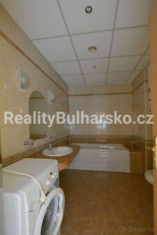 Bulharsko – Luxusní apartmán 2+kk (84 m²) s panoramatickým v
