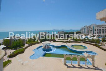 Bulharsko – Luxusní apartmán 2+kk (84 m²) s panoramatickým v
