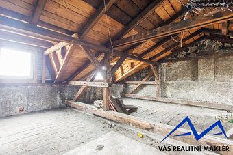 Продається два нетипові горищні квартири у приватній