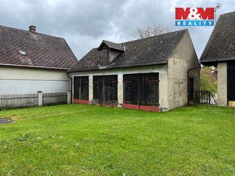 Nabízíme ke koupi dvoupodlažní rodinný dům o zastavěné ploše
