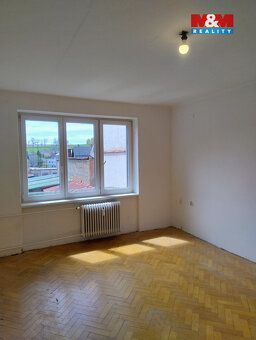Nabízíme k prodeji prostorný byt 2+1 o užitné ploše 50 m² v 