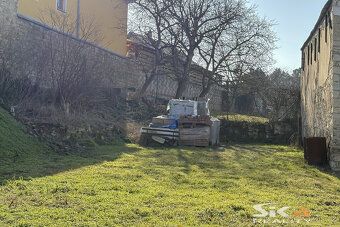 Nabízíme k prodeji stodolu s projektem přestavby a vydaným s
