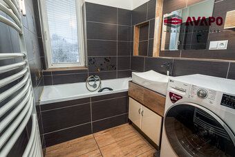 Продається квартира 3+1 з балконом, садом і гаражем у селі