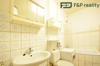 Nabízíme k prodeji rodinný dům o dispozici 3+kk a užitné plo