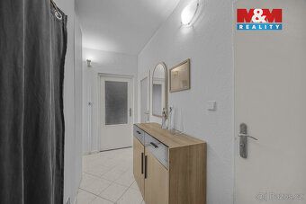 Nabízíme vám ke koupi prostorný byt 3+1 ve městě Smiřice - u