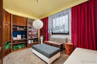 GREAT POTENTIAL - suitable for investors or large family... N