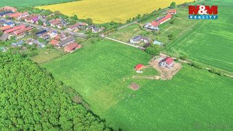 We offer you an exclusive land plot for sale of 4,869 sqm in Michnovka - Kratonohy near Hradec…