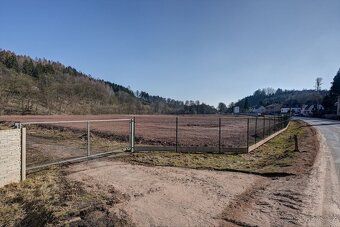 Ref code 01118 We offer for rent an enclosed plot in Trutnov 