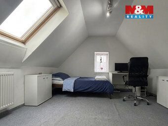 Nabízíme Vám k prodeji rodinný dům o dispozici 4+1 v klidné 