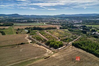 Prodej, pozemky/bydlení, 702 m2, Kfely E2, 36301 Ostrov, Kar
