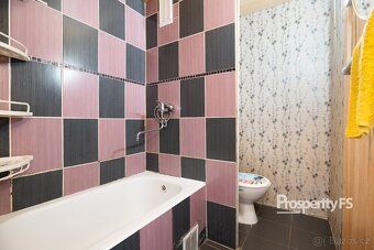 Nabízíme byt o dispozici 1+1 a výměře 35.3 m2 (výměra podle 