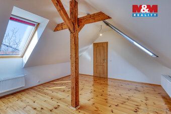 Nabízíme k prodeji prostorný rodinný dům o užitné ploše 172 