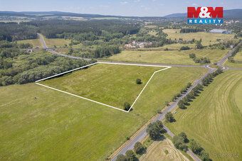We offer for sale commercial land of 26,913 m² on the south edge of Marianske Lazne.