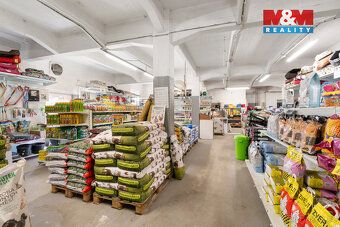 Nenechte si ujít tento objekt o zastavěné ploše 2215 m², roz