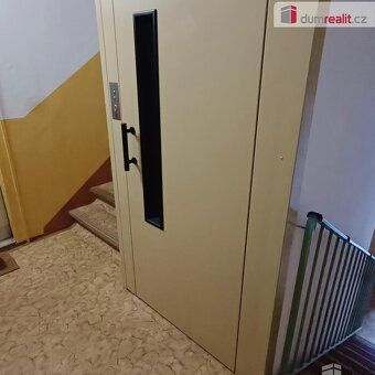 + zálohy spojené s užívání + kauce + zálohy na energie + pro