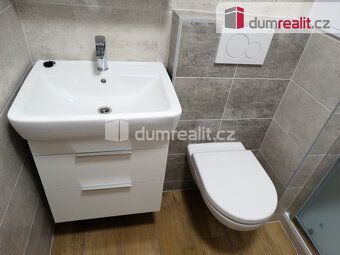 Rent 11,000,- Deposit 22,000,- Housing fees 3.