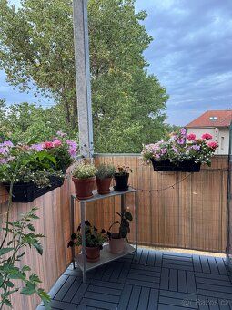 Sell bright apartment 2+kk with balcony and parking space – Slaný