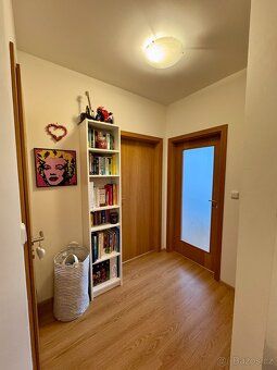 Sell bright apartment 2+kk with balcony and parking space – Slaný