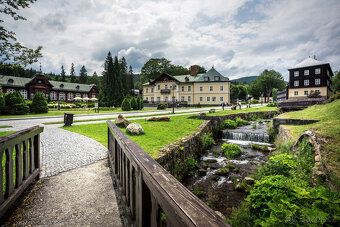 Prodej výjimečného stavebního pozemku v Karlově Studánce – H