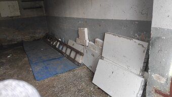 I am offering for sale a row garage in Mimoň part of Letná I will sell a brick garage of…