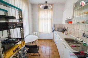 Looking for property with rental potential and flexible use?