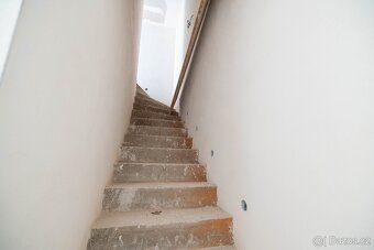 Exkluzivně nabízíme k prodeji novostavbu rodinného domu v Ří