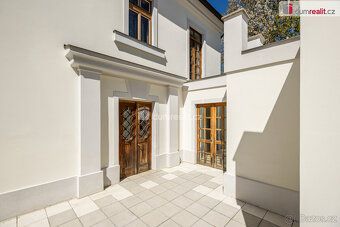 Dumrealit.cz will arrange the sale of former manor house