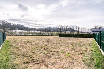 Ve Vlčovicích nabízím stavební parcelu o celkové výměře 1 06
