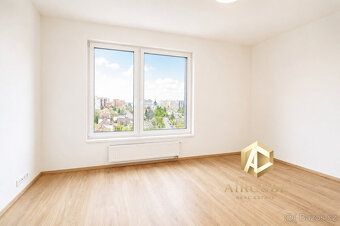 Hledáte moderní bydlení, kde si užijete klid, světlo a zárov