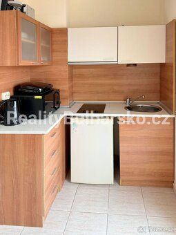 Bulharsko – Slunečné pobřeží | Útulný apartmán 2+kk s teraso