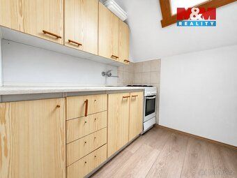 Nabízíme k prodeji byt 1+1 o užitné ploše 36 m² v cihlovém d