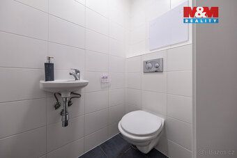 Nabízíme exkluzivně prodej světlého bytu 2+kk o užitné ploše