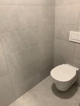 Tel: 777833374. Nabízím k pronájmu nový sklad 186 m2, s kanc