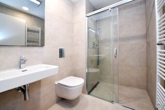 Novostavba ŘRD 7+kk + terasa + balkon + garáž a parkovací st