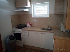 We offer accommodation for employment agencies and their employees.
