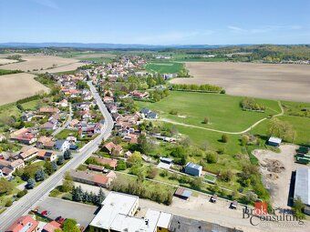 For sale, land/housing, 2219 m², Staroholická 51, 53401 Hol