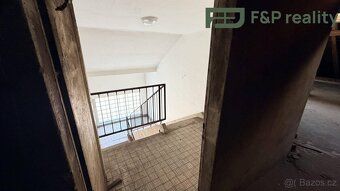 We offer for sale a spacious attic space of 175 sqm in Zákupy near Česká Lípa.