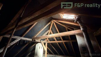 We offer for sale a spacious attic space of 175 sqm in Zákupy near Česká Lípa.